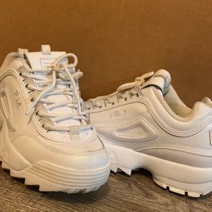 WHITE FILAS!!!